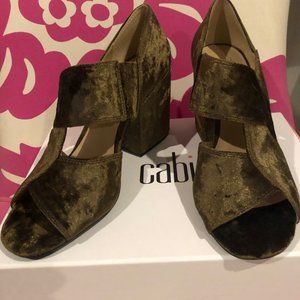 Cabi Moss Olive Crushed Velvet Interlock Block Chunky Heel Shoe